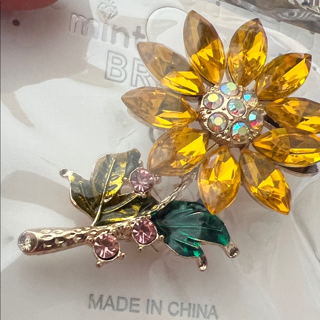 Yellow Crystal Sunflower Pin With Green Leaf And Pink Stones